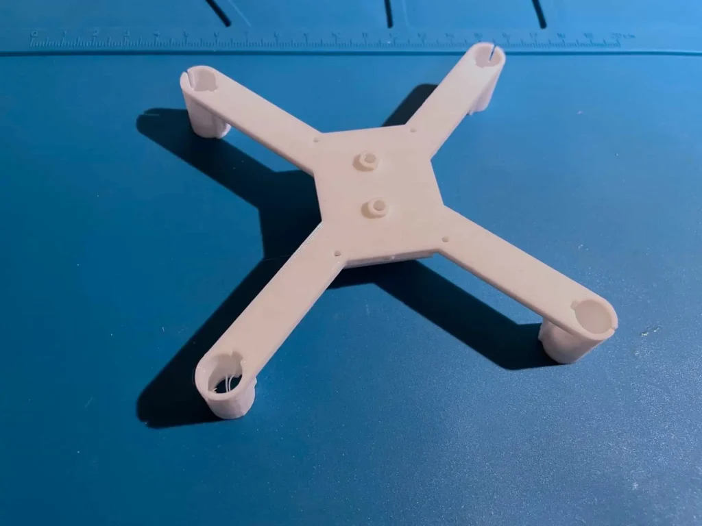 Flix v1 — minimalistic ESP32 quadcopter 3 3D printed frame