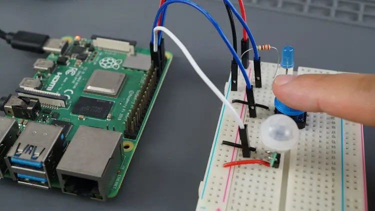 Raspberry Pi: Motion Detection with Email Notifications (Python) 8 Raspberry Pi Motion Sensor with Email Notifications - activate motion sensor